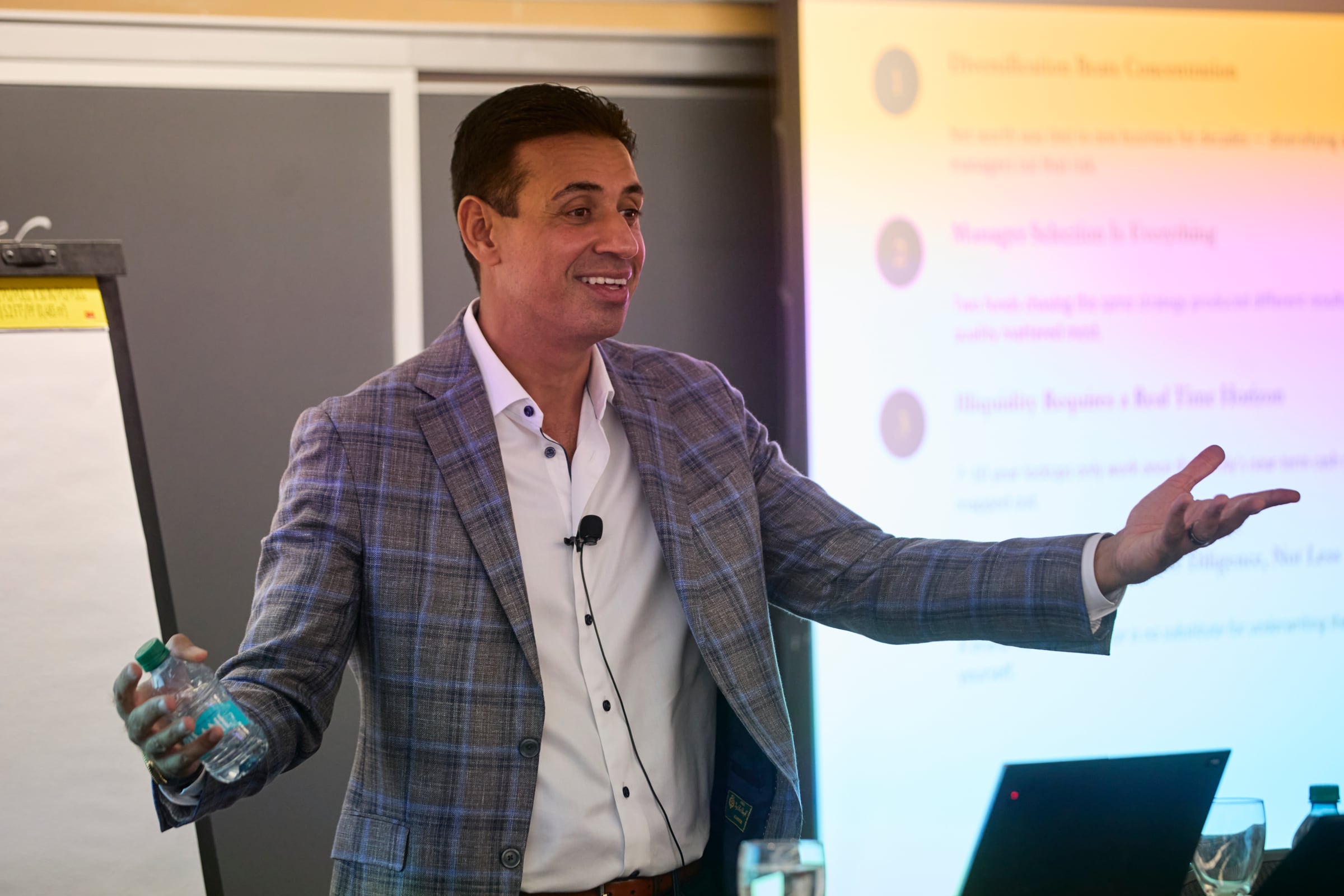 Aakash Shah presenting to a Kellogg classroom